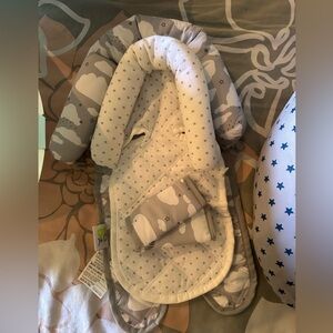 Car seat head support